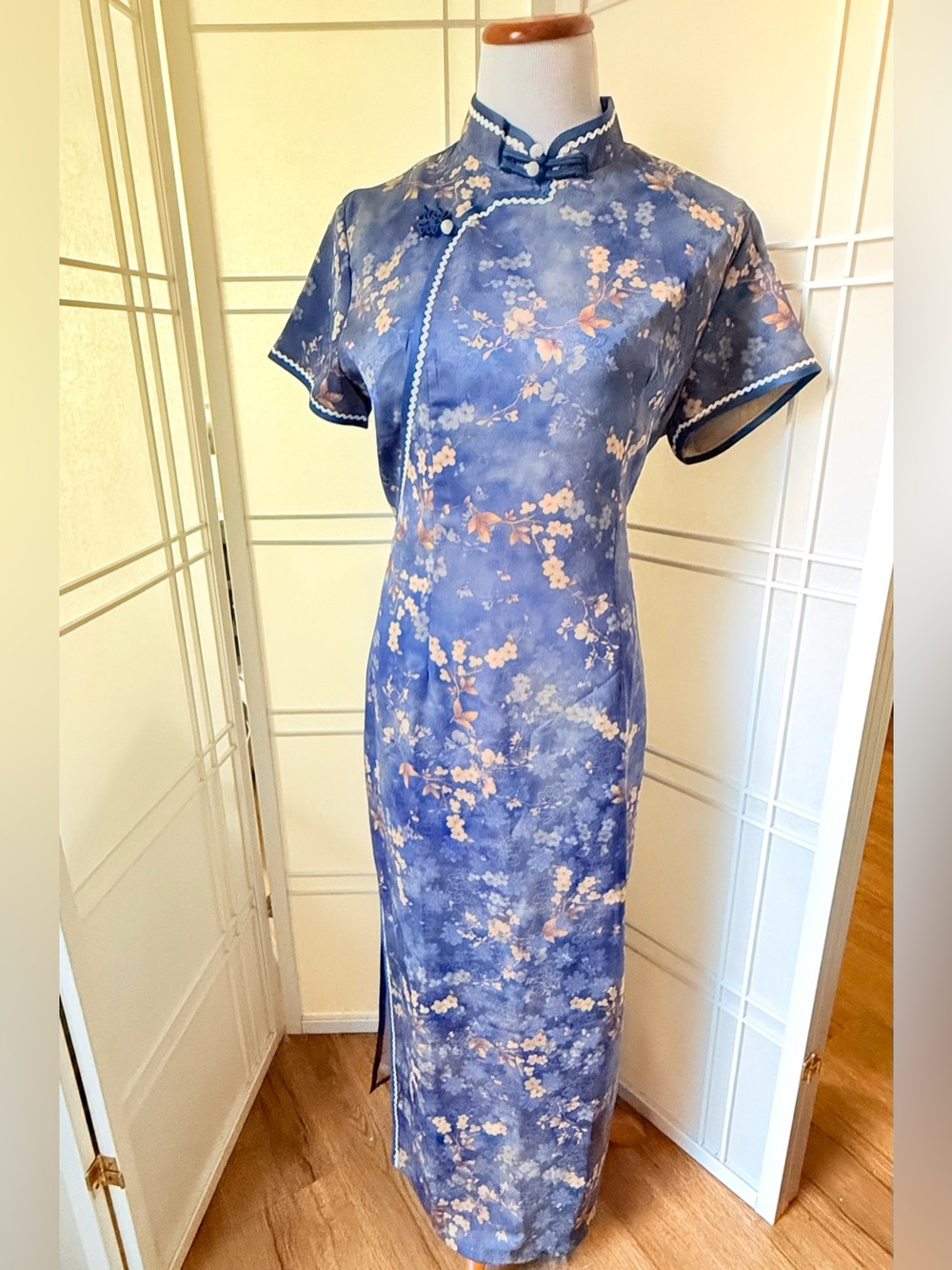 Blue Floral Cheongsam Maxi Dress - Classic Mandarin Collar
